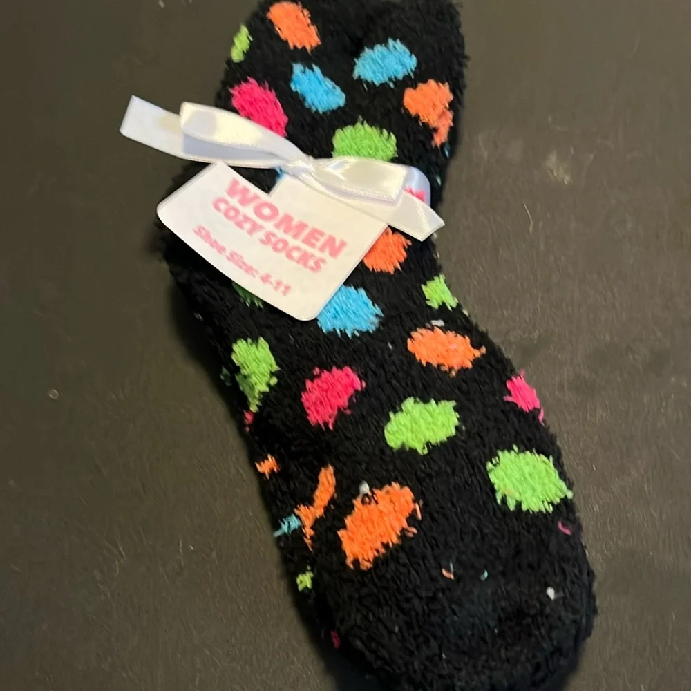 🌵‎  Women’s cozy socks.  NWT